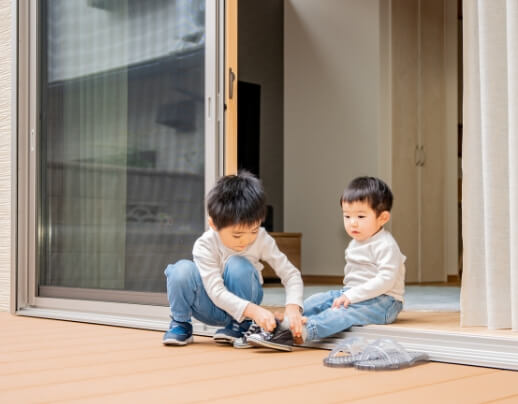 子供が遊ぶ写真